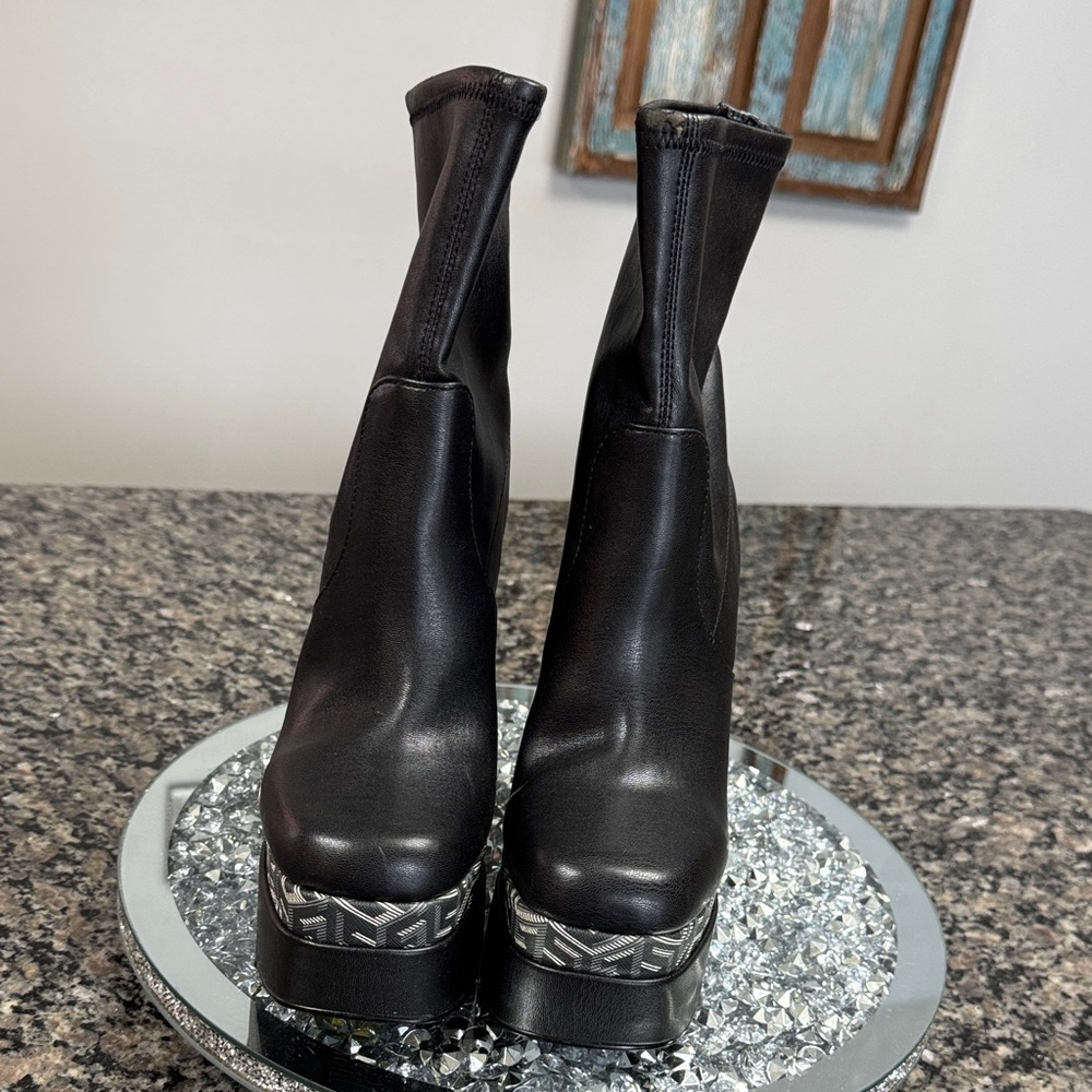 Guess Cabala Black Platform Boots with Silver Accents NWT 7 - Picture 14 of 14